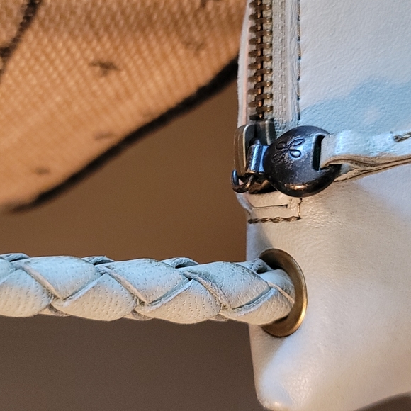 HOBO Daydream Leather Crossbody Bag - Picture 9 of 13